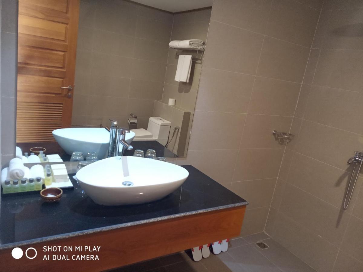 Ngapali Win Hotel Экстерьер фото