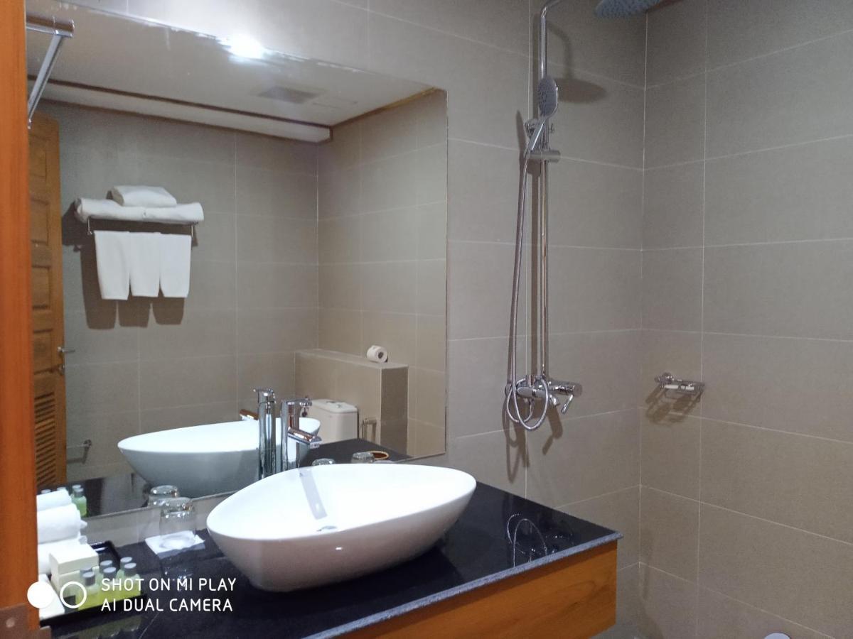 Ngapali Win Hotel Экстерьер фото