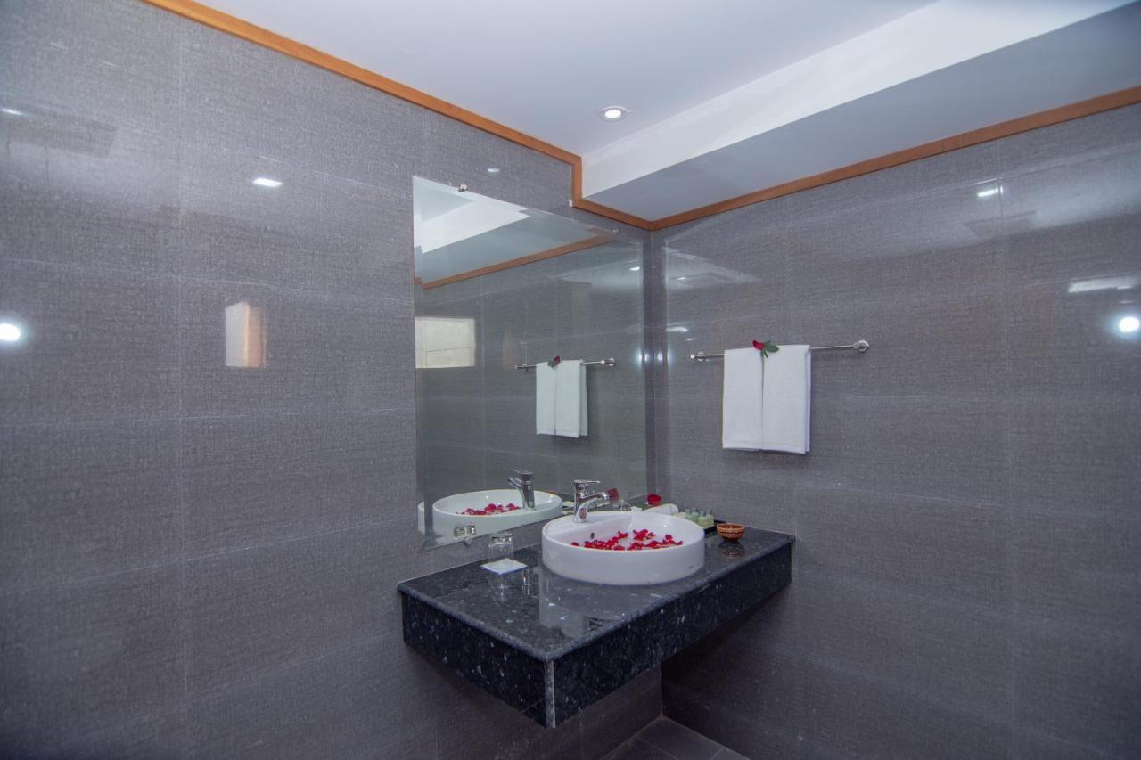 Ngapali Win Hotel Экстерьер фото